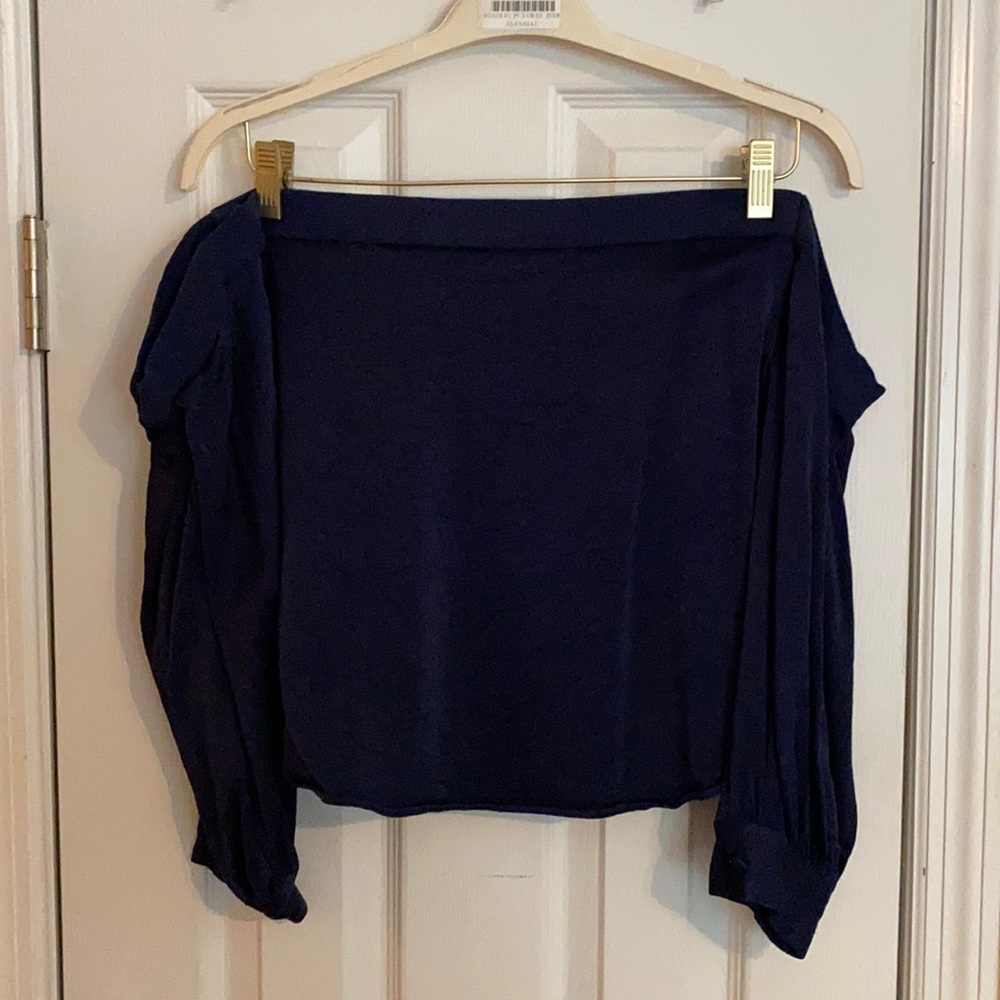 NWOT 1. State Off the Shoulder Cropped Top Medium
